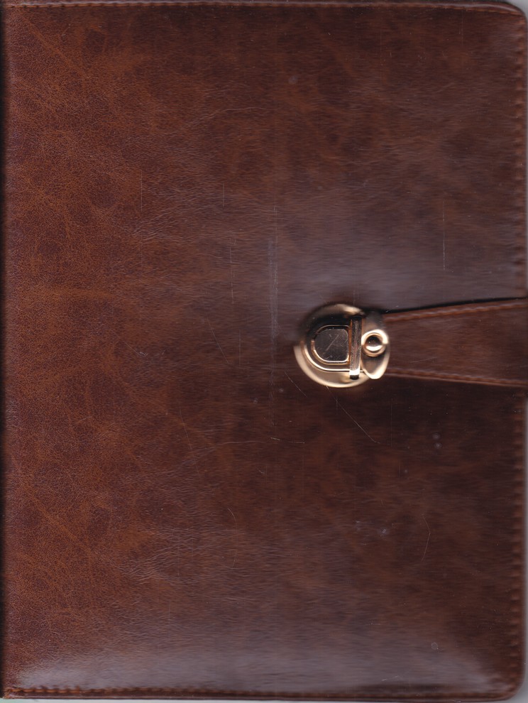 سررسید وزیری چرم قفلدار 1405 پدیده